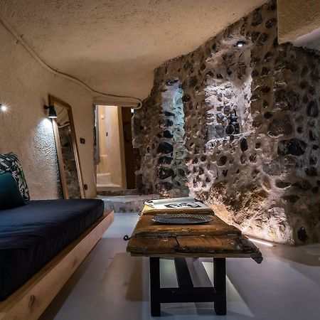 Nalas Suites Emporio  Buitenkant foto