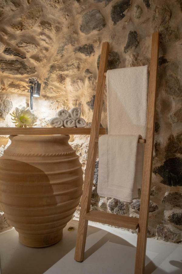 Nalas Suites Emporio  Buitenkant foto