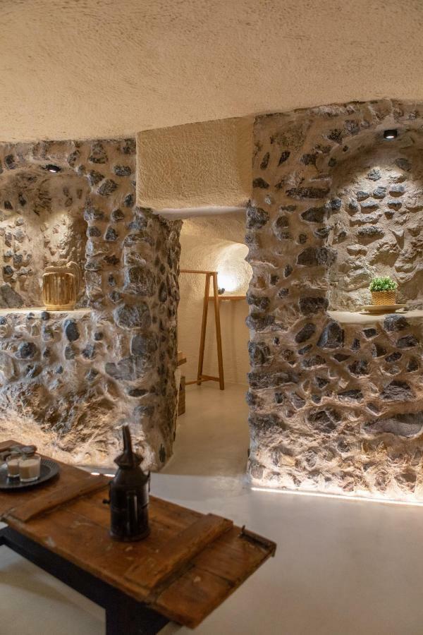 Nalas Suites Emporio  Buitenkant foto