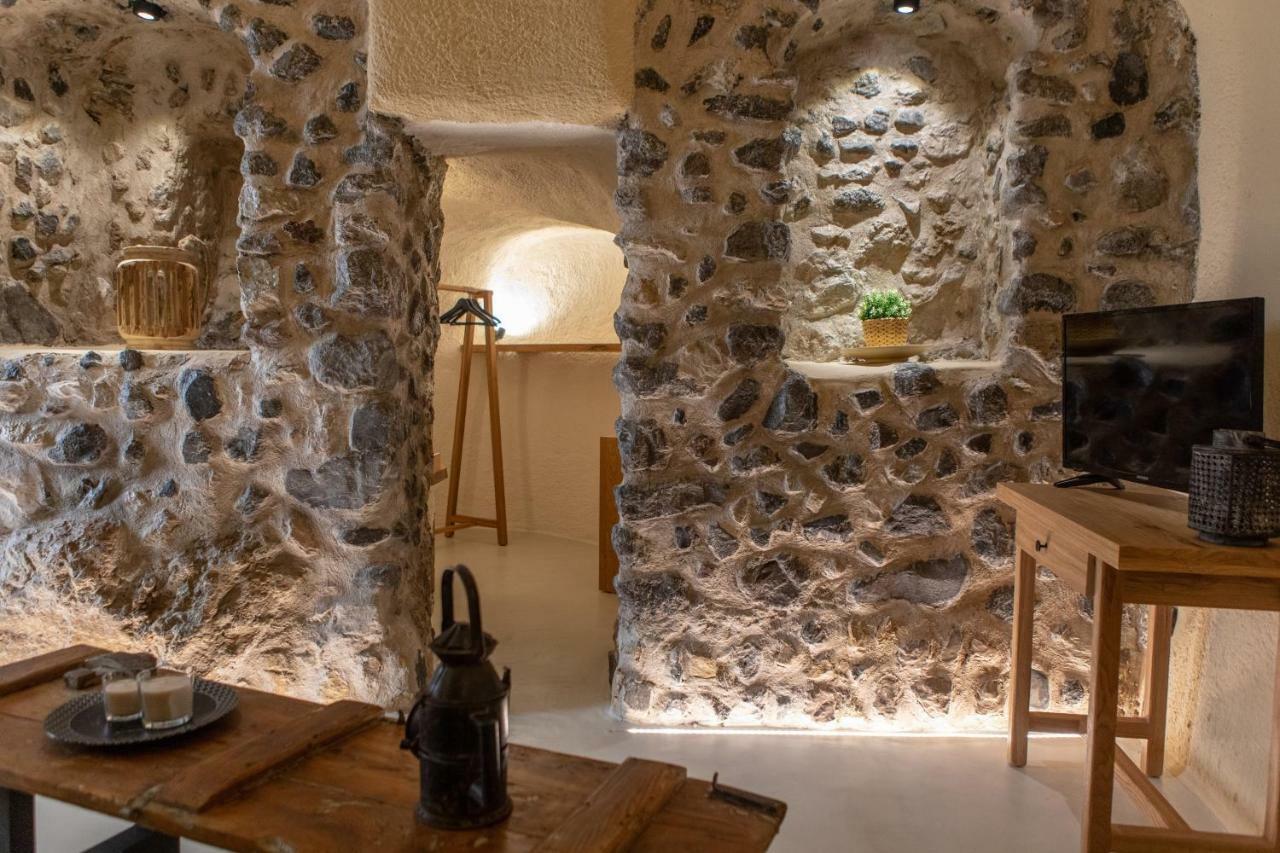 Nalas Suites Emporio  Buitenkant foto