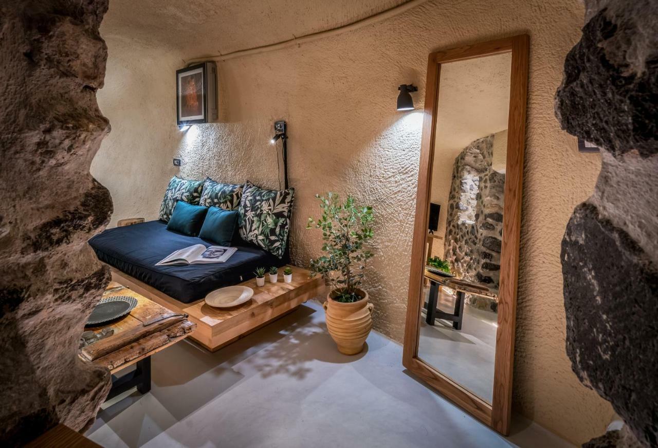 Nalas Suites Emporio  Buitenkant foto