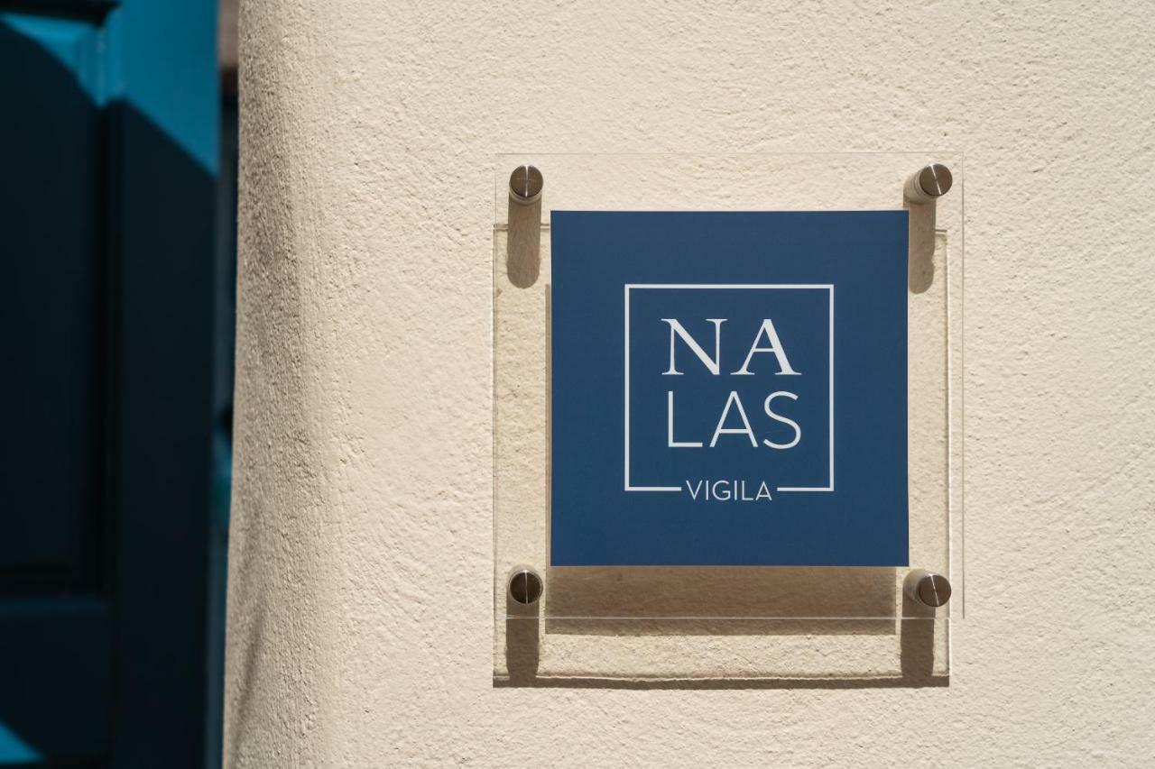 Nalas Suites Emporio  Buitenkant foto