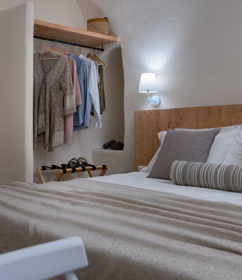 Nalas Suites Emporio  Buitenkant foto